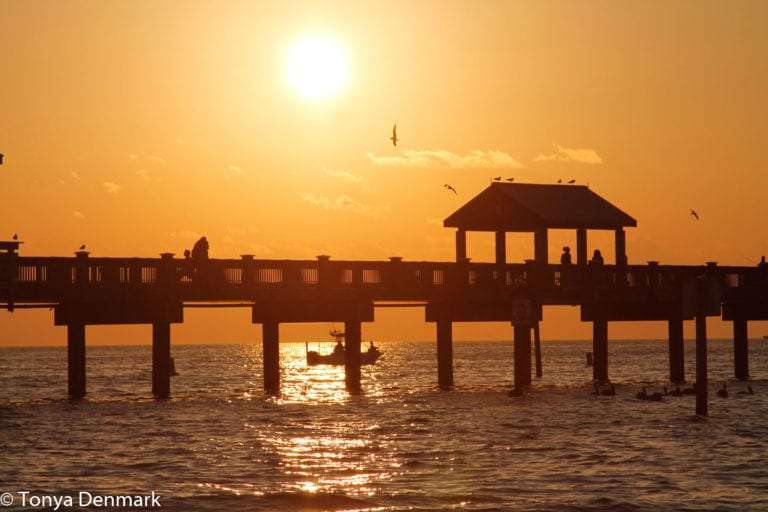 Going to Disney? There's things to do outside the theme parks if you have the time. Here's a list of a few ideas what to do outside the theme parks in Orlando.
