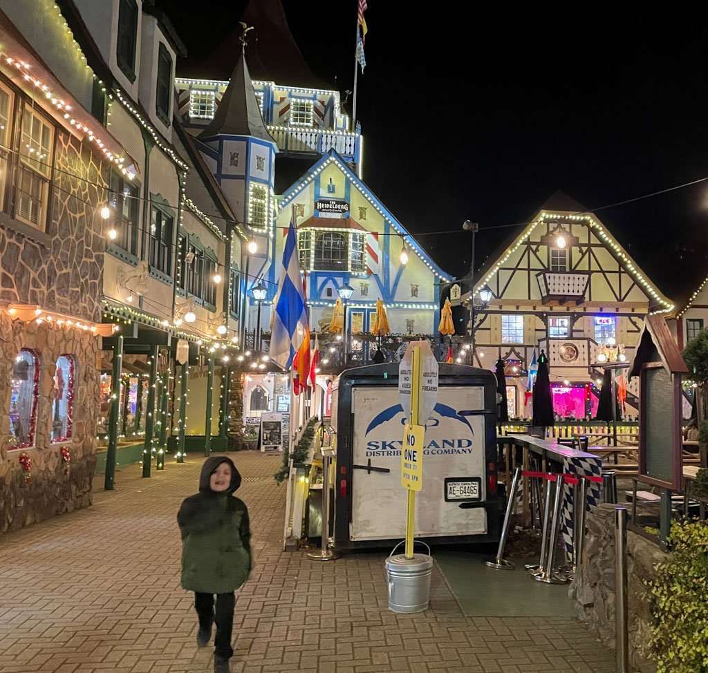 Helen Georgia Christmas Parade And Events 2022 Top 7 Reasons To Visit Helen Georgia For Christmas