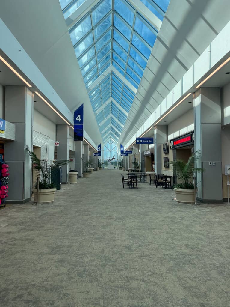 Daytona Beach International Airport Review